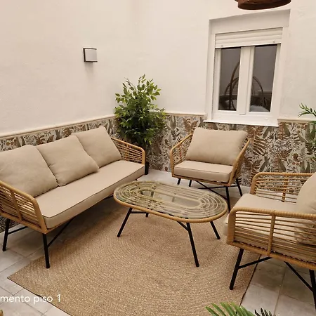 Virgen De Gracia Apartments Malaga Room photo