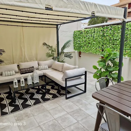 Virgen De Gracia Apartments Malaga Exterior photo